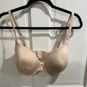 L Body By Victoria Full Coverage Bra